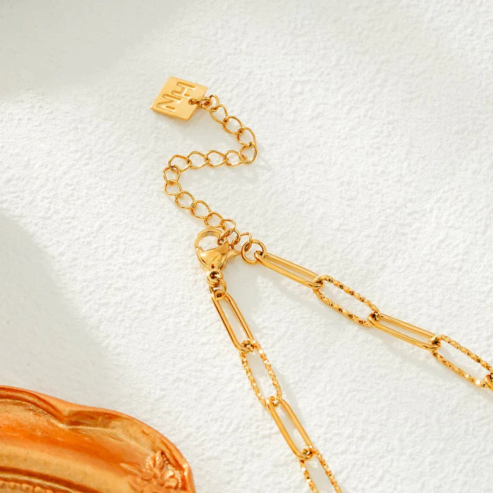 Fretta necklace