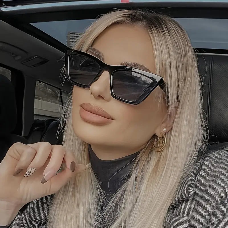 Black Classic Sunnies