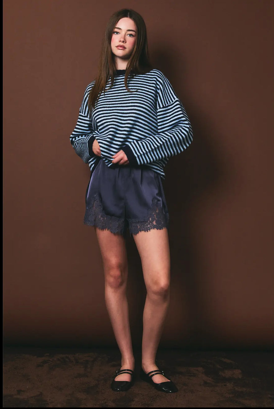 Leya Lace shorts