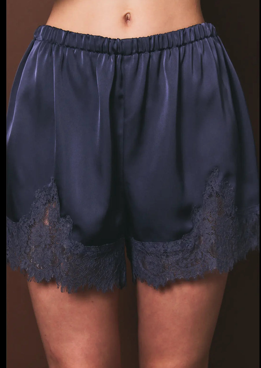 Leya Lace shorts