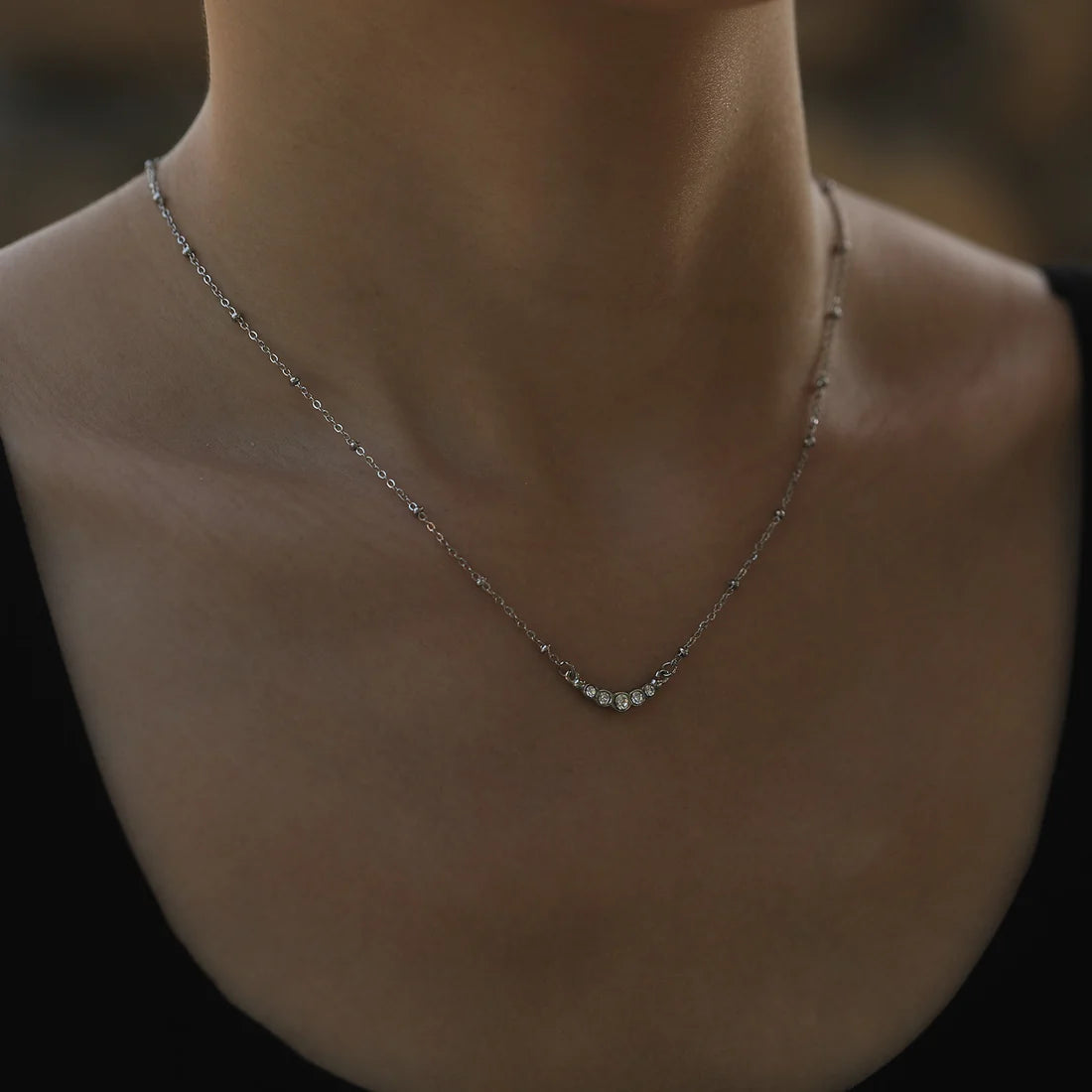 Kimi White Gold Necklace